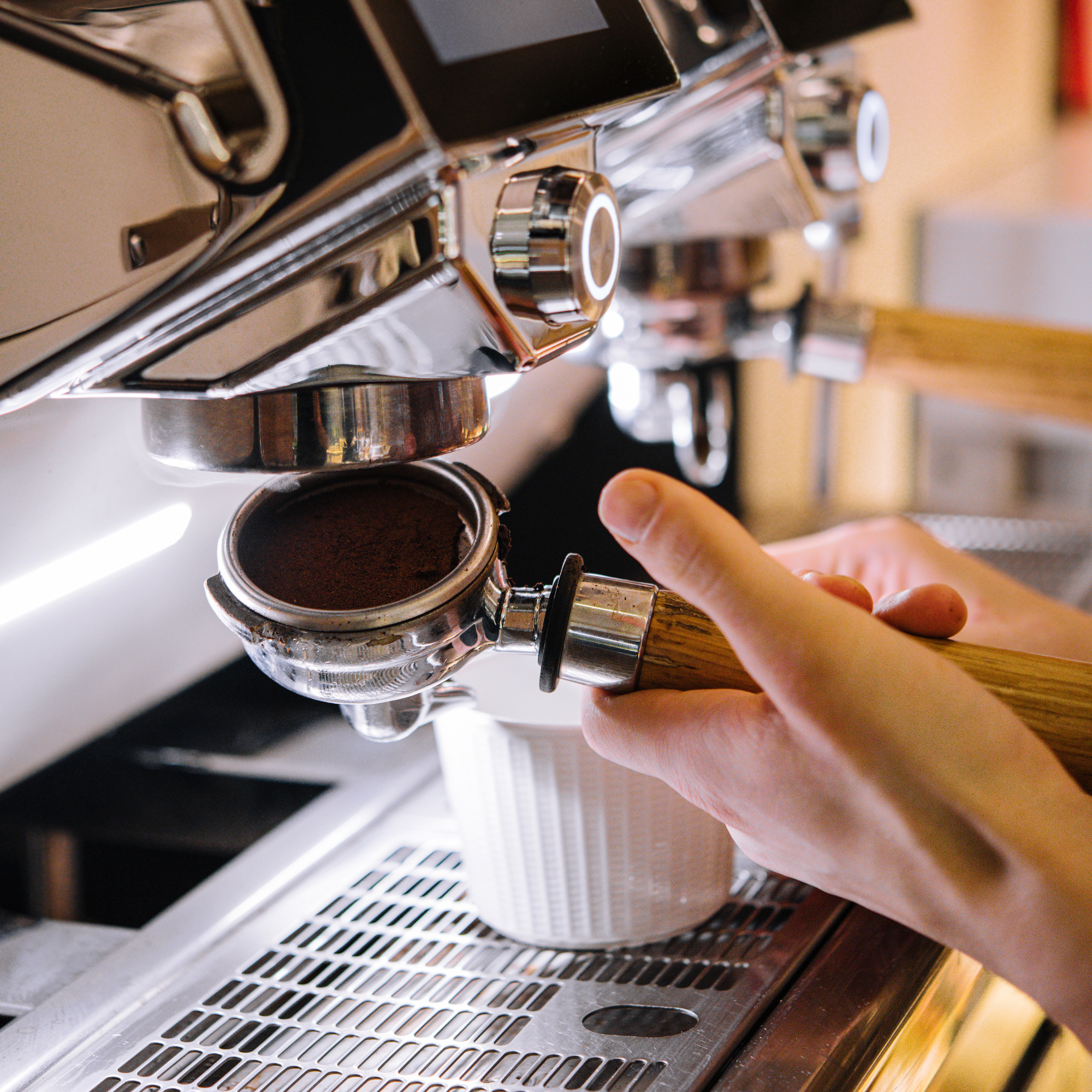 Siebträger oder Vollautomat - Welche Kaffeemaschine passt zu dir?
