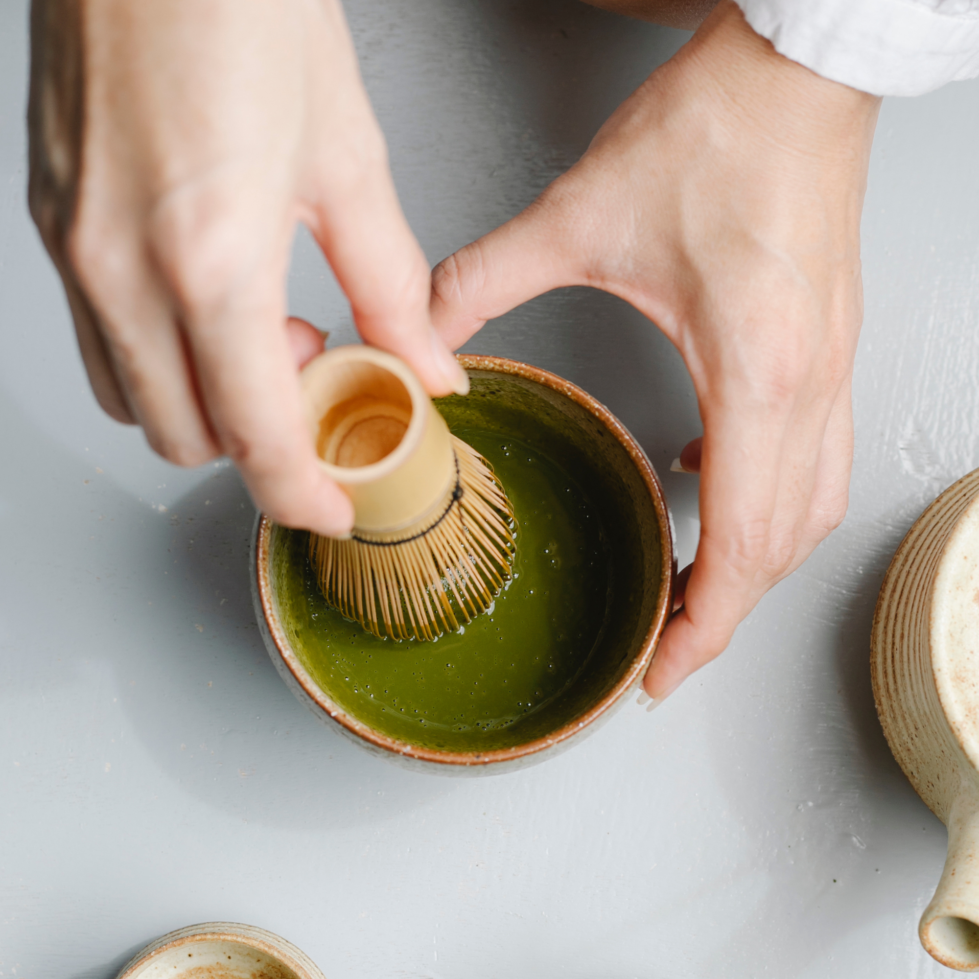 Matcha Besen reinigen & pflegen - Tipps für deinen Matcha Chasen