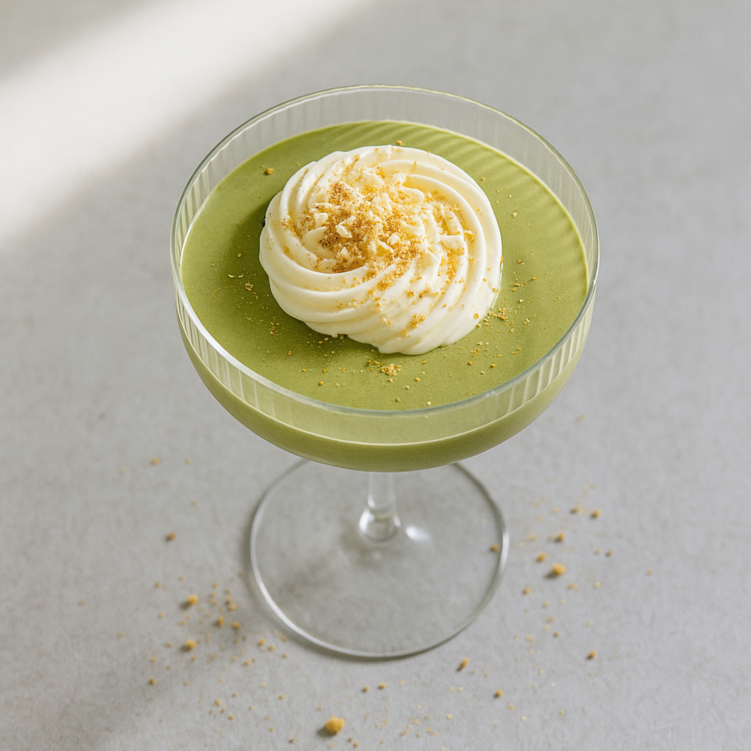 Matcha Mousse mit weißer Schokolade zum Dahinschmelzen - leckeres Matcha Dessert Rezept